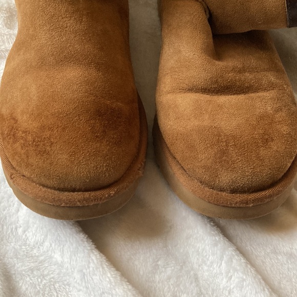 UGG Josette 1003174 Chestnut Boots. Size 10 - Picture 11 of 17